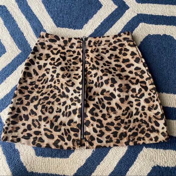 π PRIMARK LEOPARD PRINT ZIPPER HIGH WAIST MINI SKIRT! - Picture 5 of 9